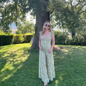 Hello! Welcome to my page! I am so happy you are here!